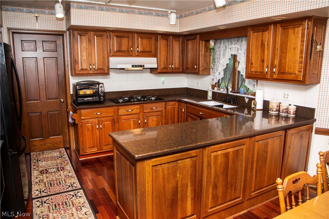 City/Canfield - Residential