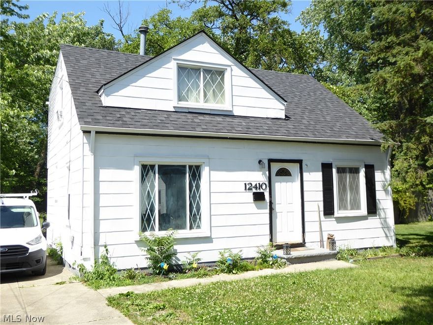 Four bedroom two bath bungalow on nice large lot.    Recent updates include kitchen, baths, roof and windows along with LVT flooring throughout the living room, dining room and kitchen. Rent has been $1,300 a month.  Very convenient location between I-71 and I-480.