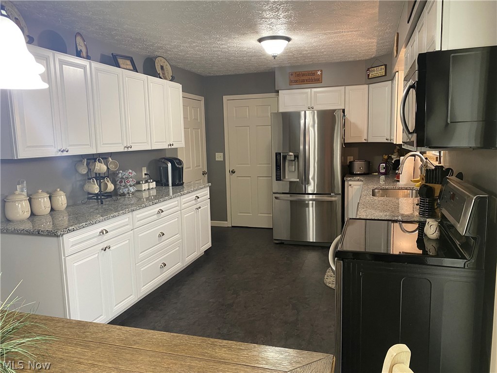 J E Cooks - Residential