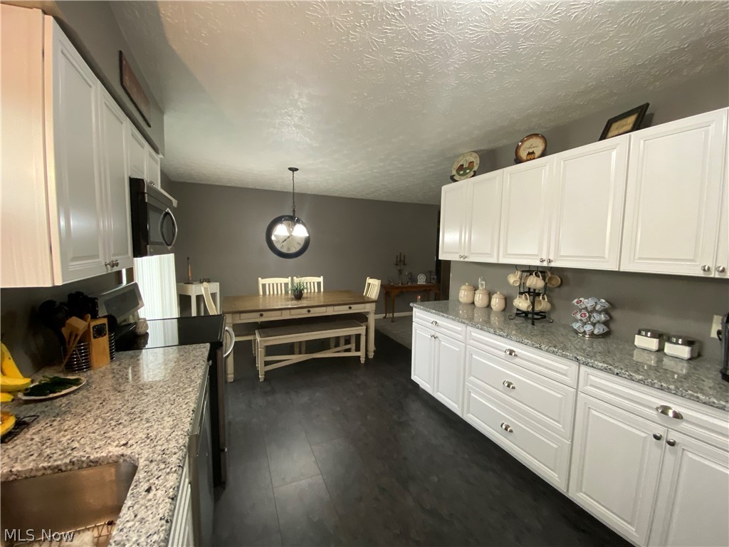 J E Cooks - Residential