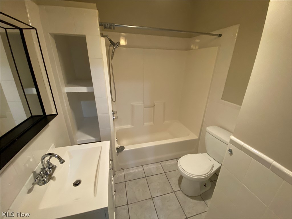 Hoyt - Residential Lease