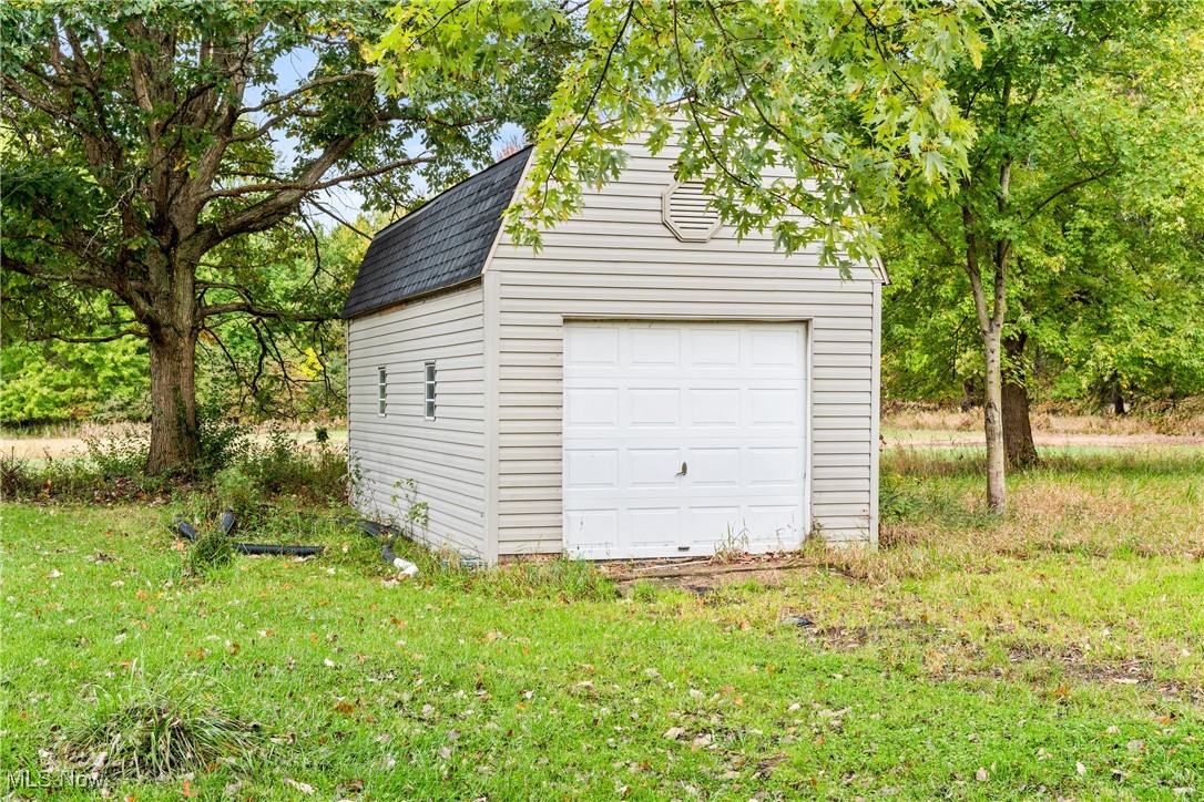 38768 Crook Street, Grafton, Ohio image 14