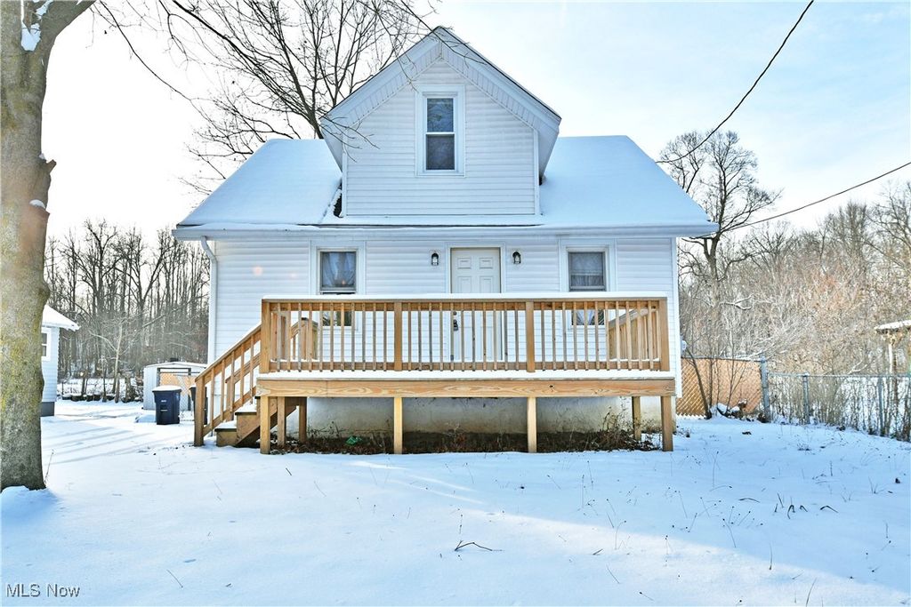 Photo of 1970 Newdale Avenue, Akron, OH 44320 (MLS # 5177612)
