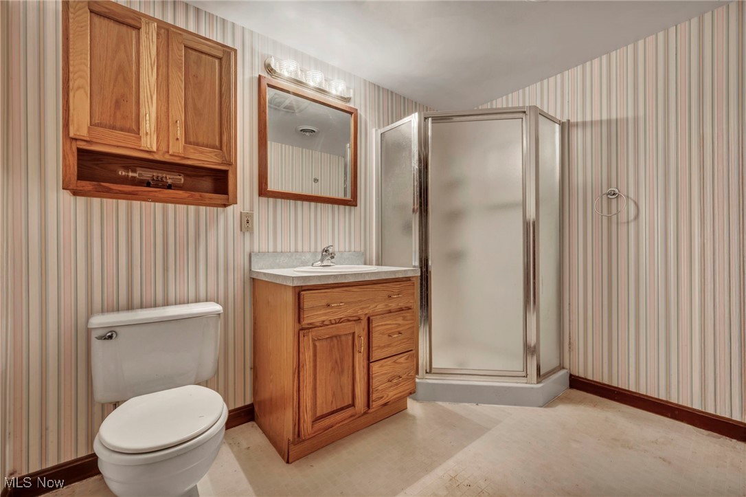 435 Roanoke Avenue, Cuyahoga Falls, Ohio image 30