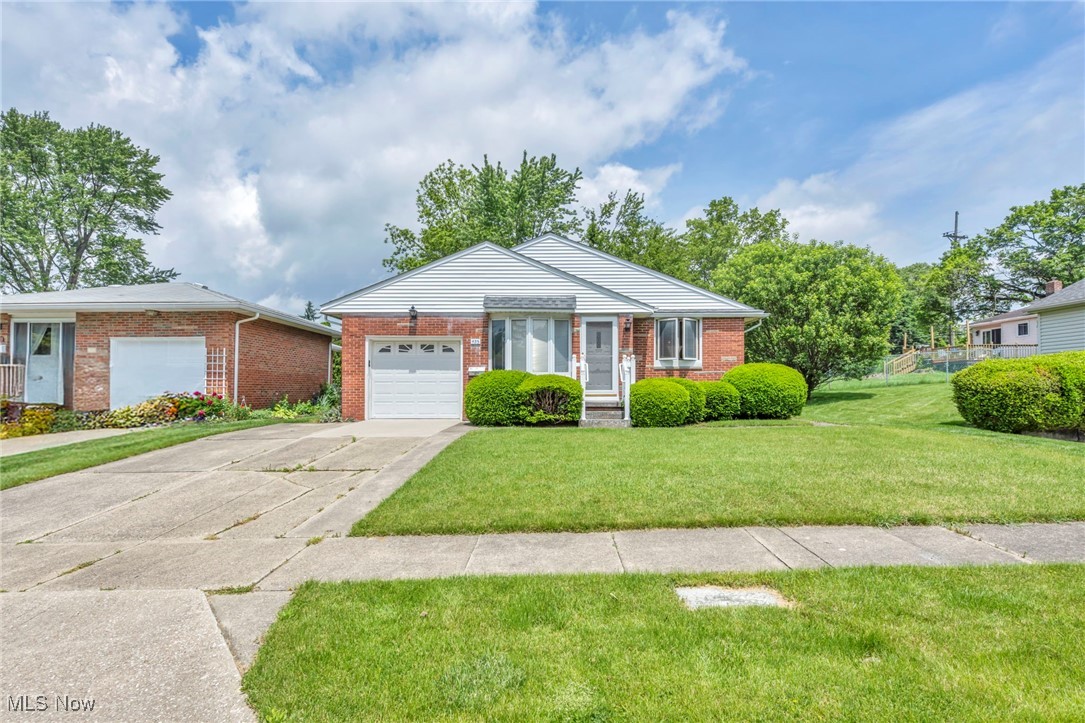 435 Roanoke Avenue, Cuyahoga Falls, Ohio image 33