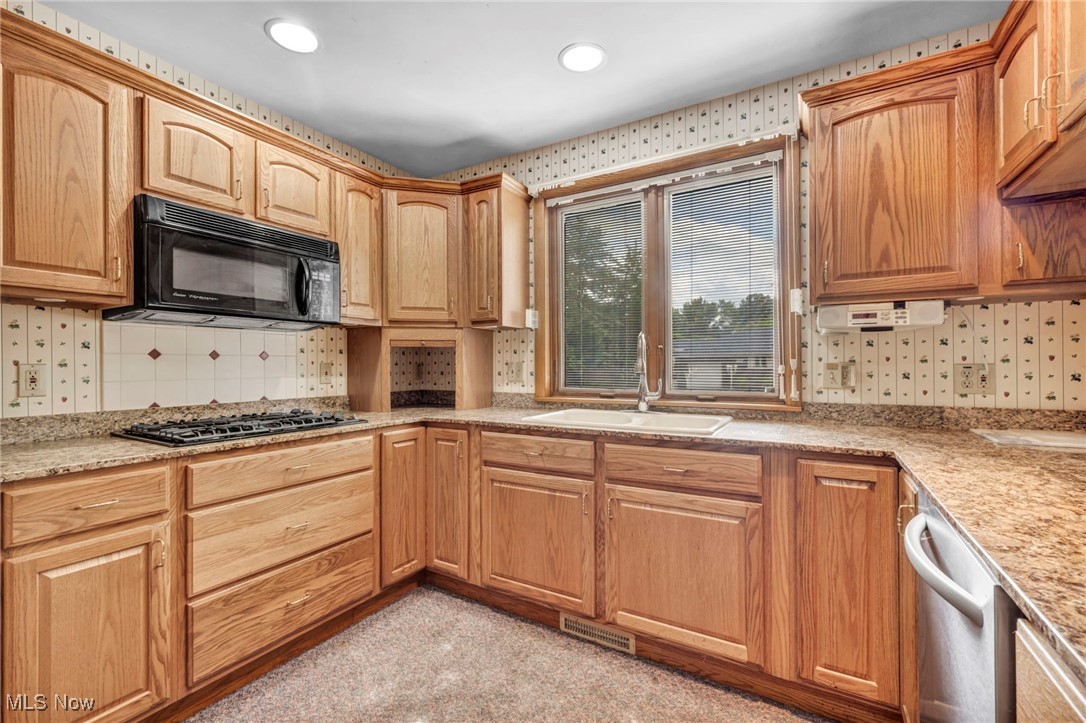 435 Roanoke Avenue, Cuyahoga Falls, Ohio image 14