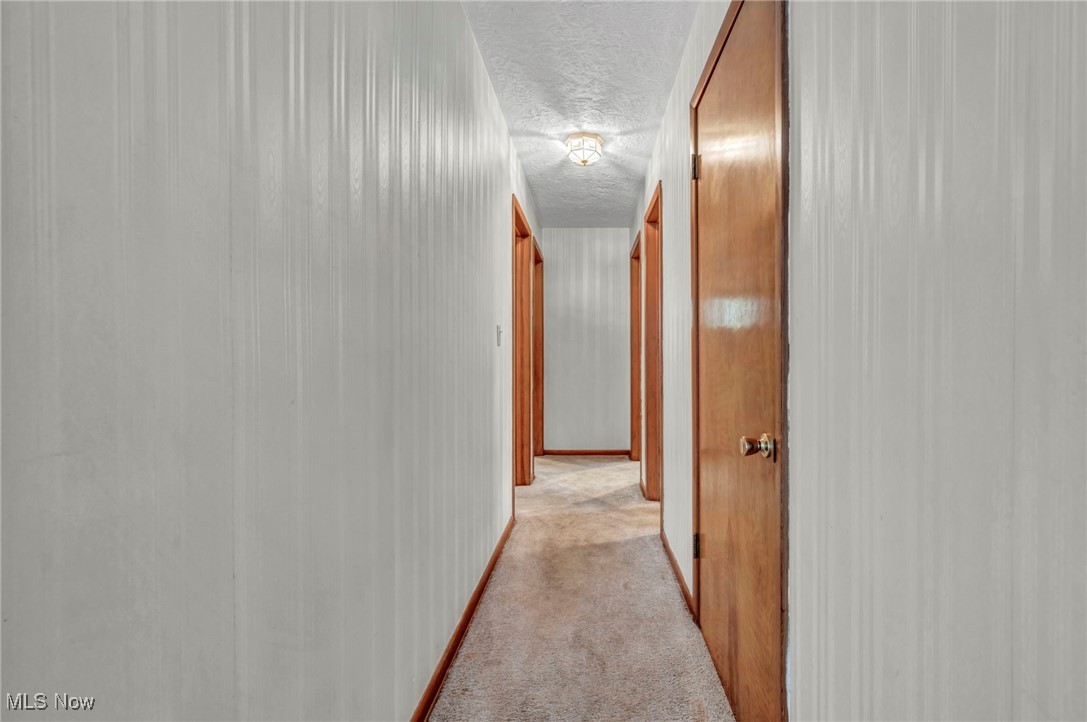 435 Roanoke Avenue, Cuyahoga Falls, Ohio image 18