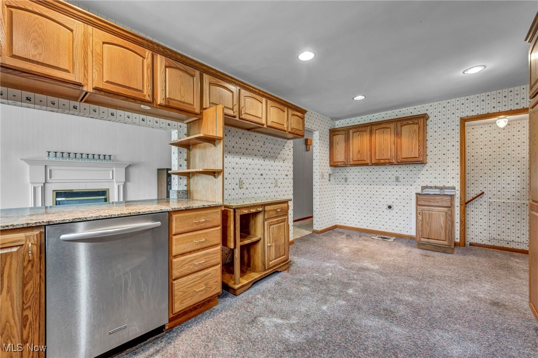 435 Roanoke Avenue, Cuyahoga Falls, Ohio image 17