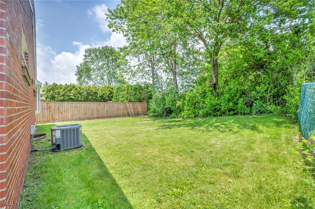435 Roanoke Avenue, Cuyahoga Falls, Ohio image 38