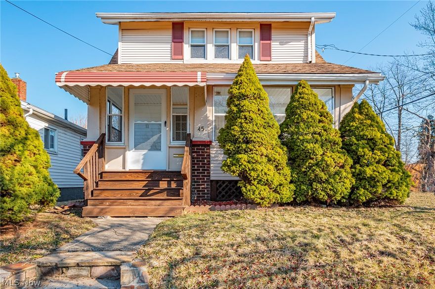 Welcome to this lovely, updated colonial on E Catawba Avenue in Akron! The light and bright main floor features an enclosed sun porch at the front of the house, as well as new carpet and paint throughout. The original trim woodwork is in excellent condition and adds the perfect touch of craftsman charm! The kitchen has been updated with new flooring, new countertops, and white Shaker-style cabinets. Upstairs are two generously sized bedrooms with an updated full bathroom with bathtub. This adorable property also features a full basement and a detached one-car garage. Come see this beauty before it's sold!