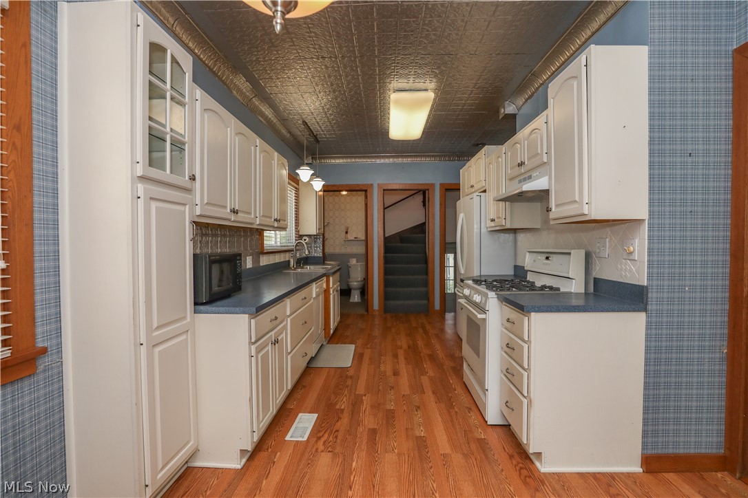 B & M - Residential