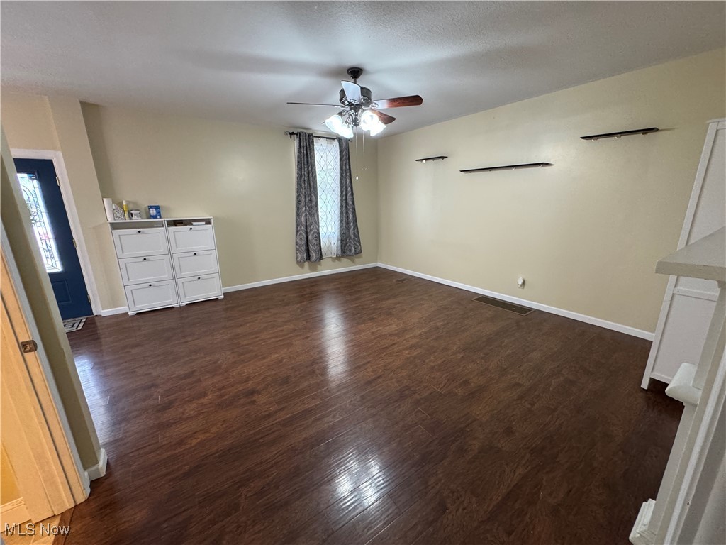 208 Walton Avenue, Barnesville, Ohio image 10
