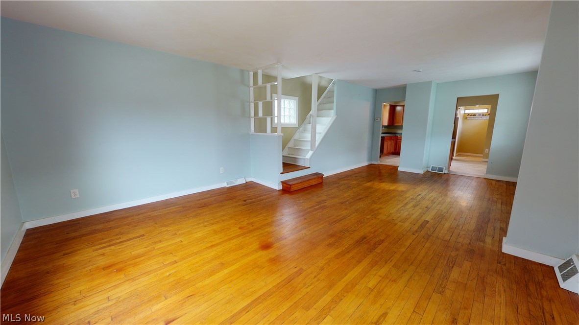 Original Town Of Grandon - Residential