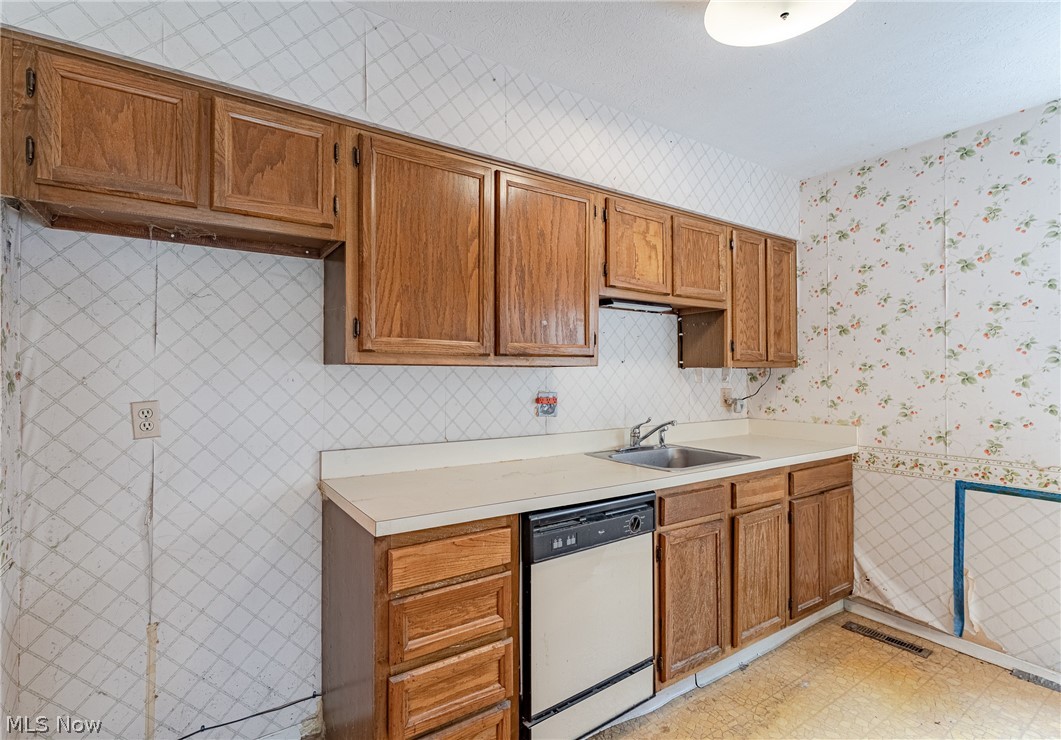 The Villages Condo - Residential