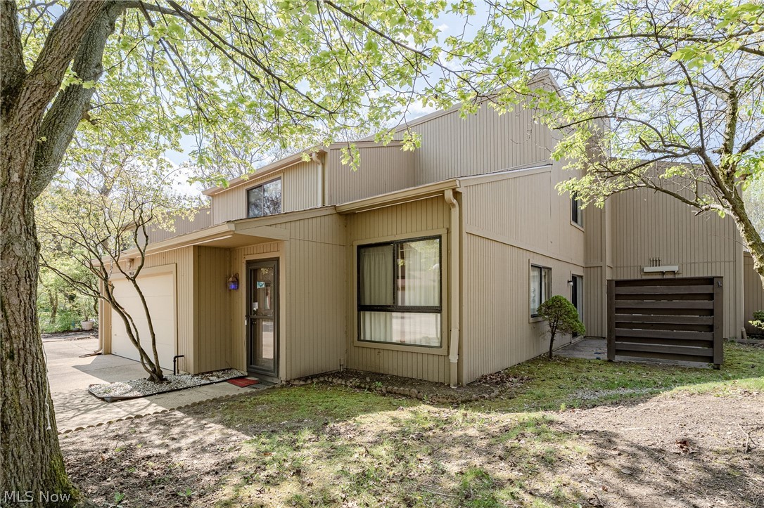 The Villages Condo - Residential