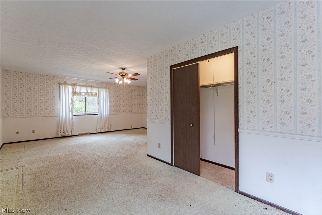 The Villages Condo - Residential