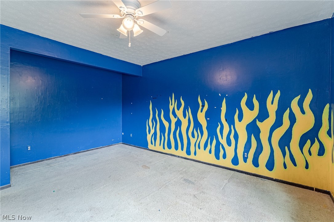 The Villages Condo - Residential