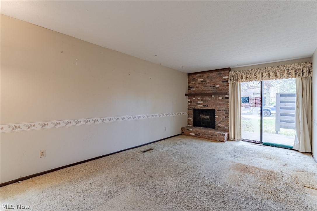 The Villages Condo - Residential