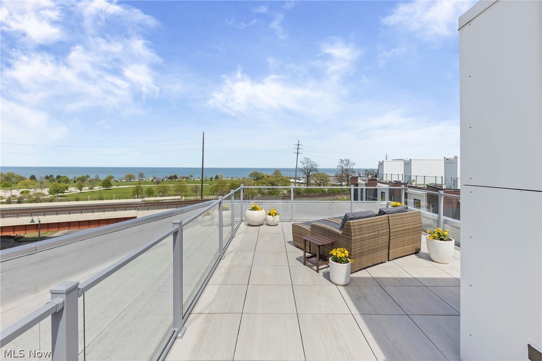 Battery Park Lakeside Twnhms Con - Residential