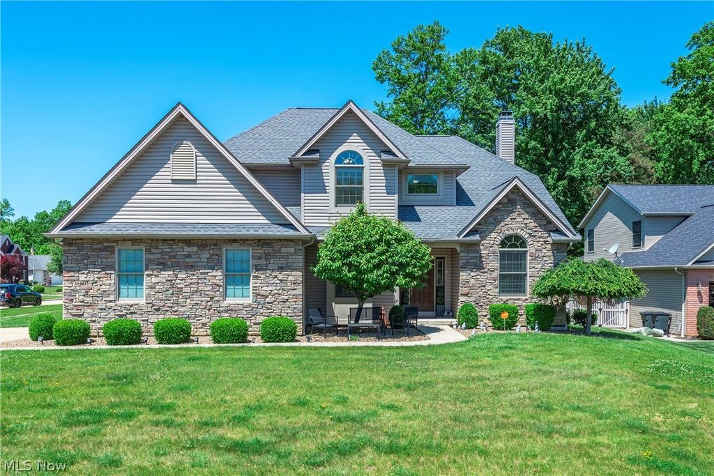 Photo of 20424 Scotch Pine Way, Strongsville, OH 44149 (MLS # 5214085)