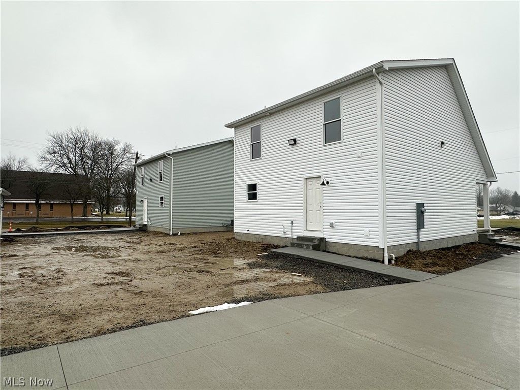 Photo of 1587 Drexel Avenue NW, Warren, OH 44485 (MLS # 5192995)