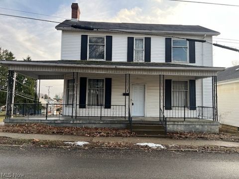 Homes For Sale - 202 Walton Avenue<br/> Barnesville, OH 43713