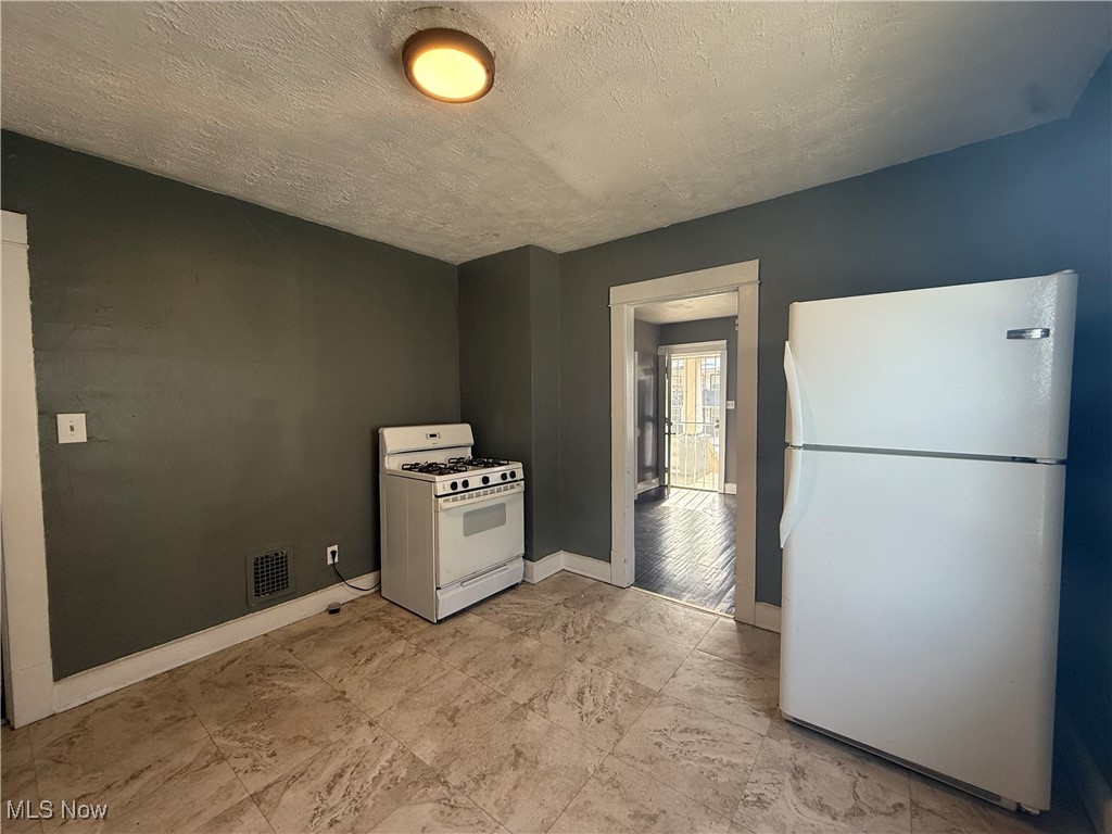 Johnson - Residential Lease