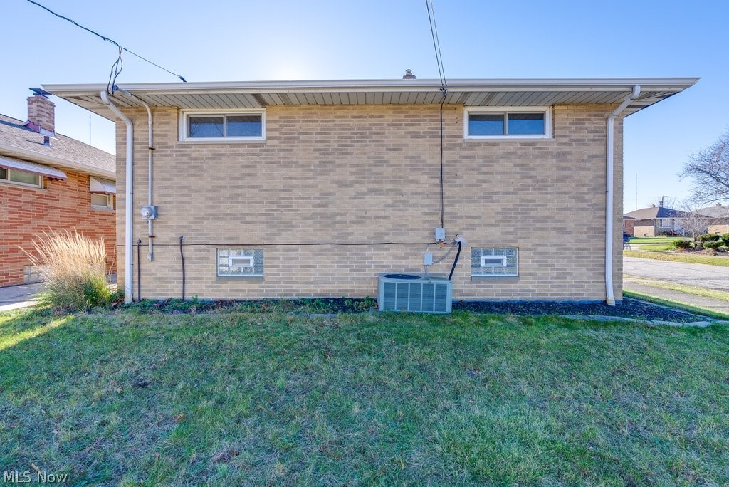 Norris Ave 02 - Residential