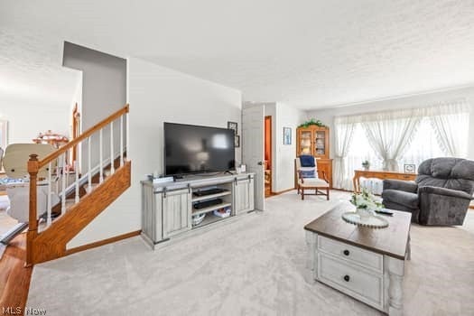 624 Royal Woods Drive