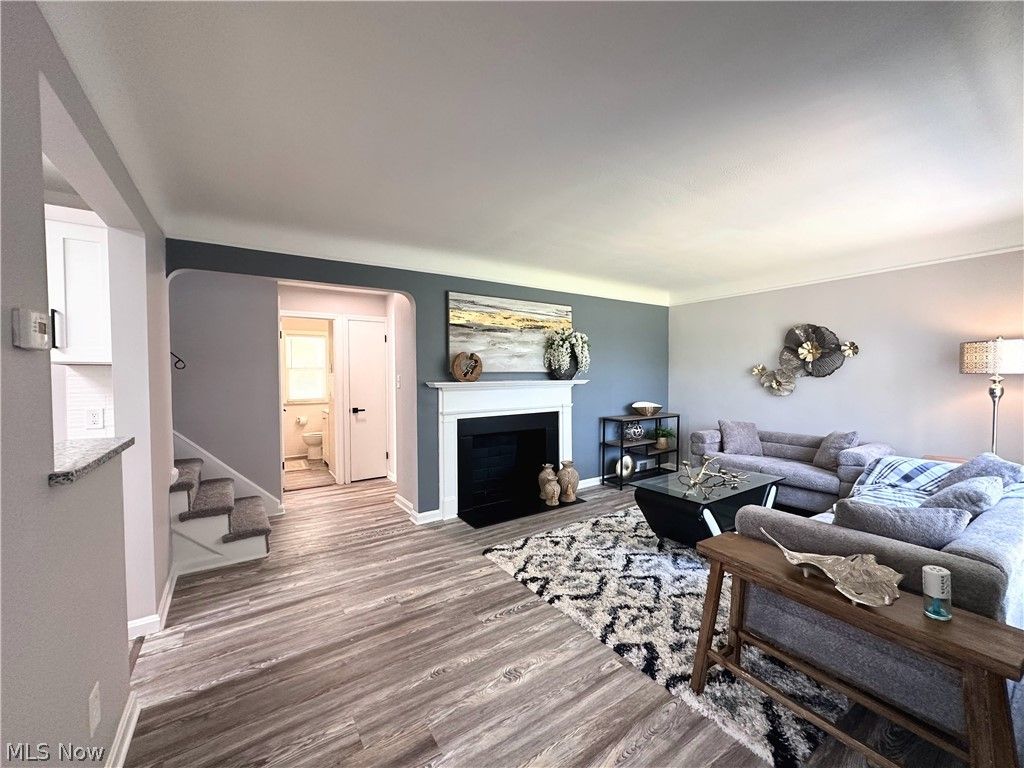 Photo of 982 Quarry Drive, Cleveland Heights, OH 44121 (MLS # 5207355)