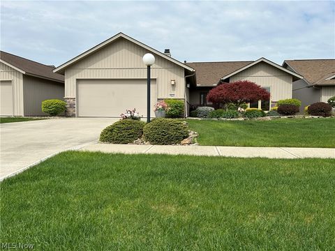 Single Family Residence in North Ridgeville OH 9010 Nesthaven Way.jpg