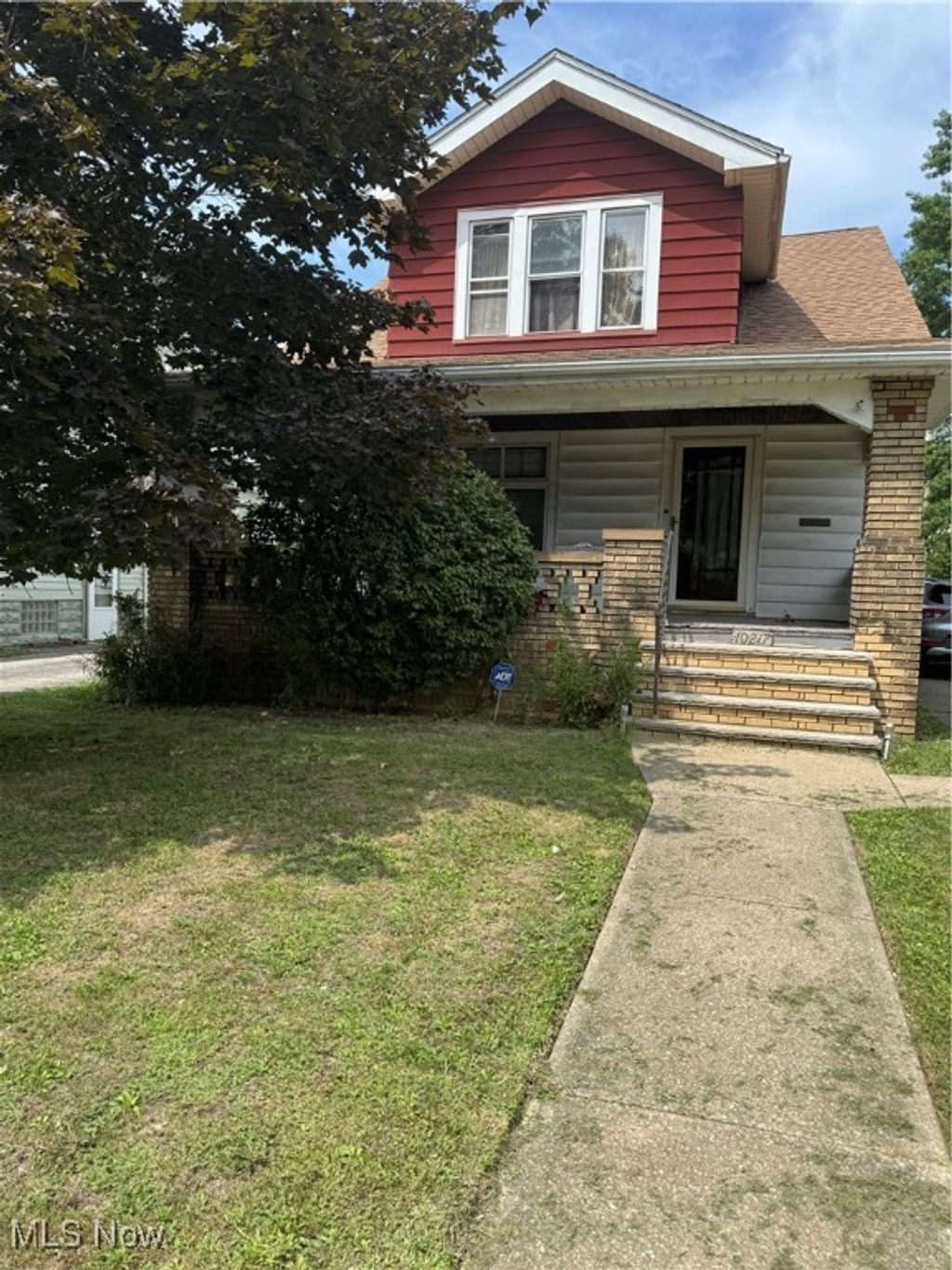 Photo of 10217 Parkview Avenue, Garfield Heights, OH 44125 (MLS # 5183521)