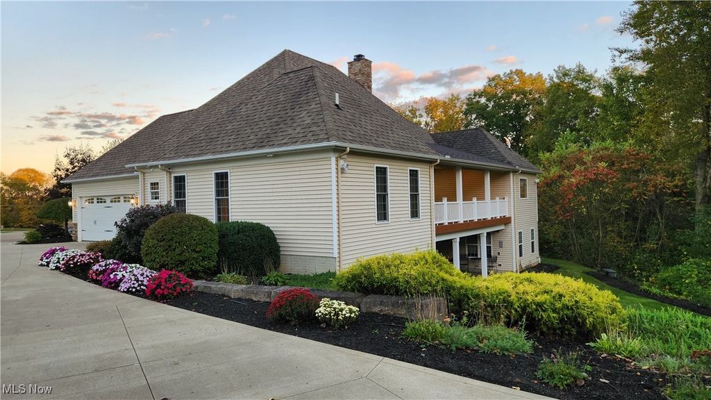 Photo of 8540 Riverview Drive, Garrettsville, OH 44231 (MLS # 5163717)
