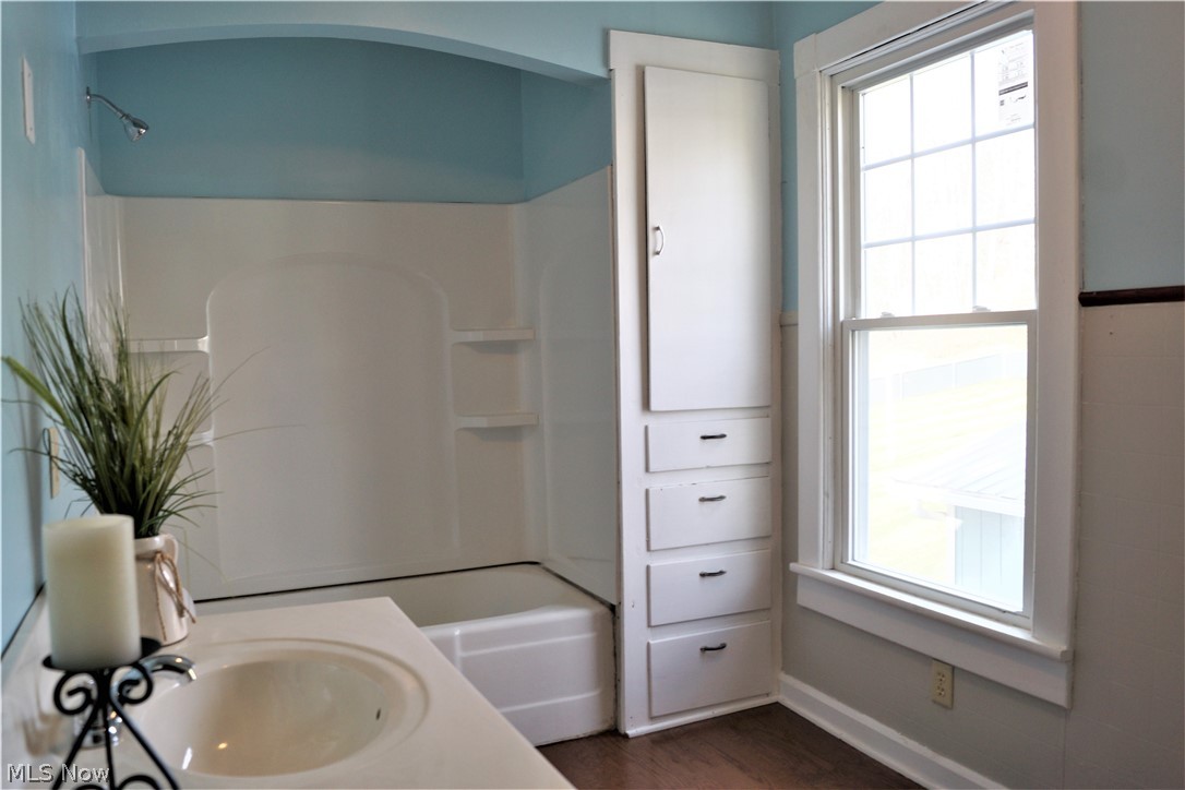 Village/Minerva - Residential