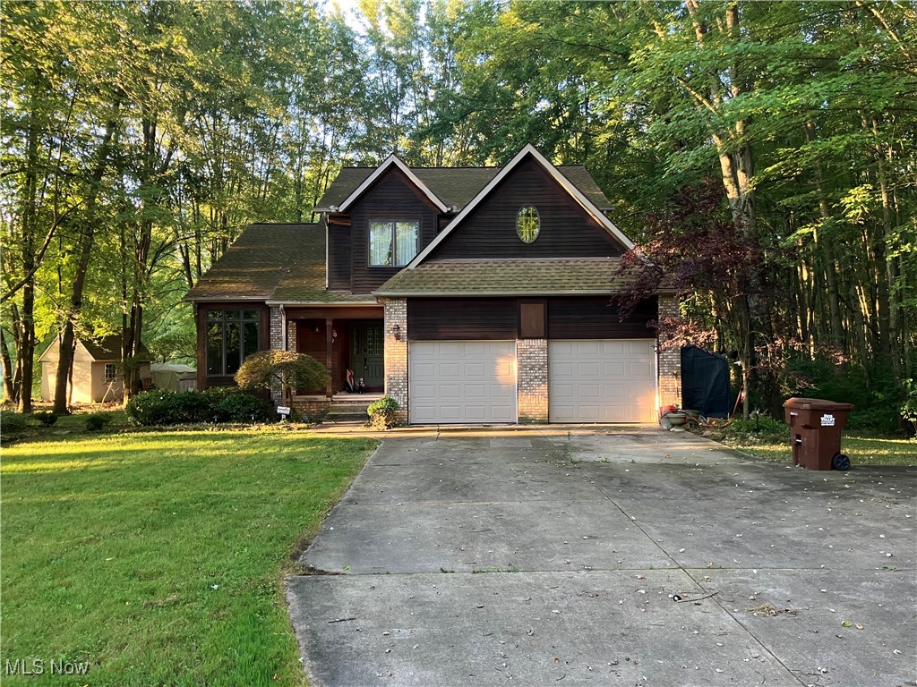 Welcome home to this well-maintained conventional style home nestled on 1.33 acres, As you walk thru the front door into the foyer you are met by an all wood staircase and to the left you walk into the step-down great room with a vaulted ceiling, windows wall height, built in entertainment center / bookcase and fireplace, as you walk from the great room thru the dining room into the kitchen you will find custom built wood cabinets, counter tops, ceramic tiled flooring and built in appliances, slider in to the back deck, laundry room is adjacent to the kitchen that leads you to the 2 car attached garage. down the hall you will find the first-floor half bath, moving upstairs you will find the Master bedroom with private bathroom with a jacuzzi, walk in shower and closet, 2 adjacent large bedrooms. second floor full bathroom in the hallway. As you walk downstairs into the base from the kitchen, you will find a fully finished basement with the 4th bathroom that is a full bathroom. this home measures 1910 sqft, home Heating is Base board, Cooling. Central, Full Basement, with an Attic. This property is part of a probate estate; the seller is selling as is
All of this information is believed to be correct and was collect from the Trumbull County auditors' website,