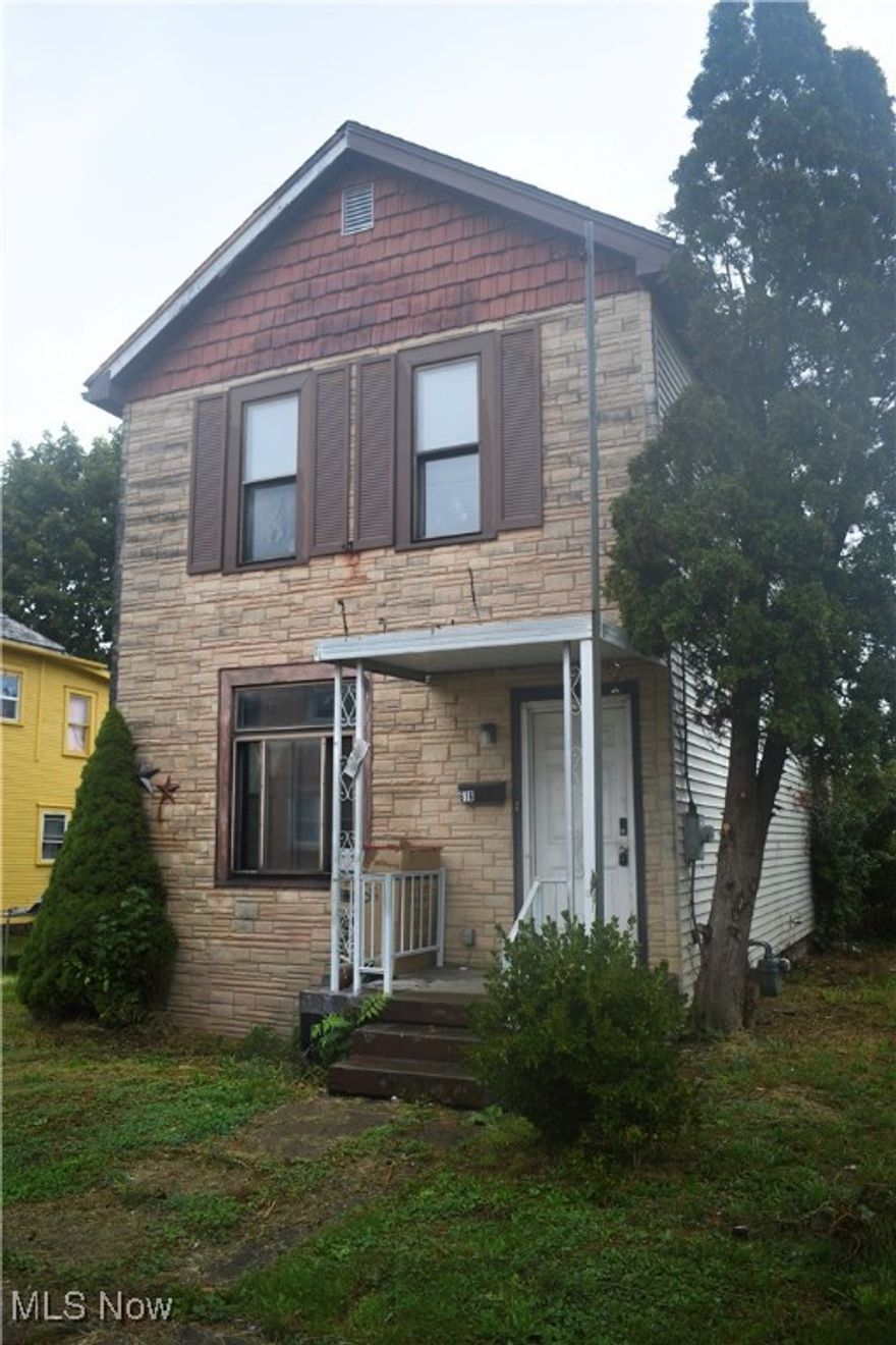 Come check out this charming 3 bedroom, 1 bath single family home located in Steubenville! New flooring has been put in throughout. No utilities included, no pets allowed, no smoking in home. Call me today to schedule a showing!