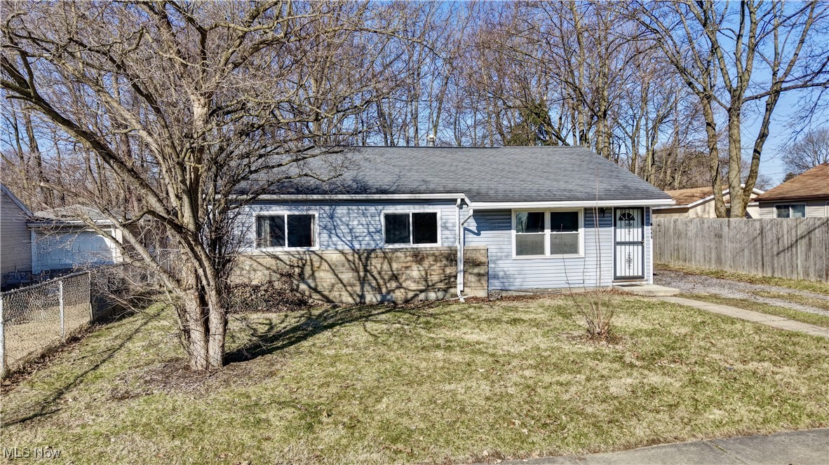 Welcome to this 3 bedroom 1 bathroom Ranch home in Akron. This home is perfect for someone looking for a home they would like to fix up or an Investor looking to add to their portfolio. Sitting central to highway access and minutes from shopping. Don't miss this opportunity to schedule your own showing today!