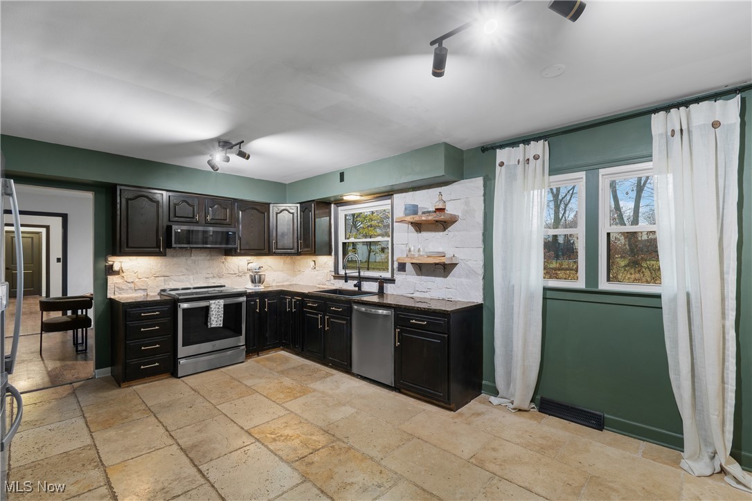 Paradise Park - Residential