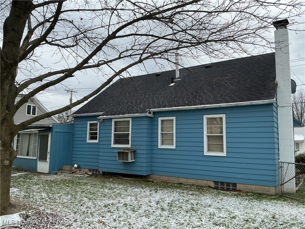 Photo of 4871 15th Street SW, Canton, OH 44710 (MLS # 5176962)
