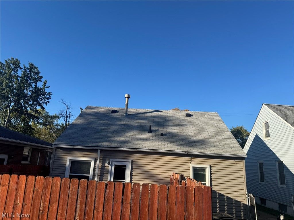 Photo of 12301 Carrington Avenue, Cleveland, OH 44135 (MLS # 5195194)