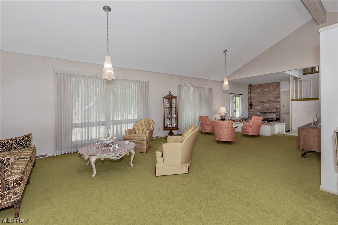 Ainsworth Country Estates Inc - Residential