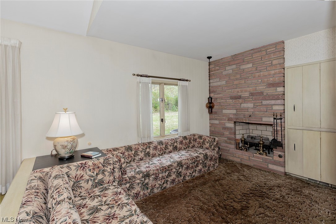 Ainsworth Country Estates Inc - Residential