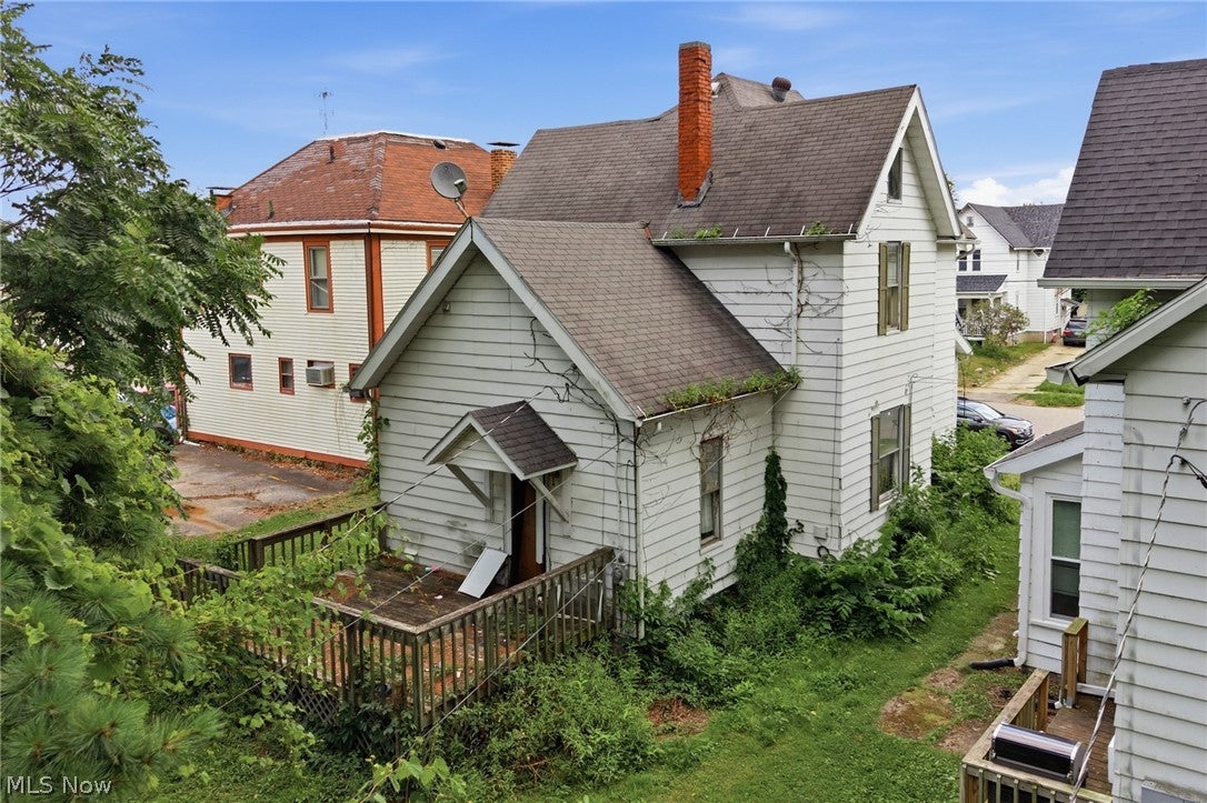 104 Vennum Avenue