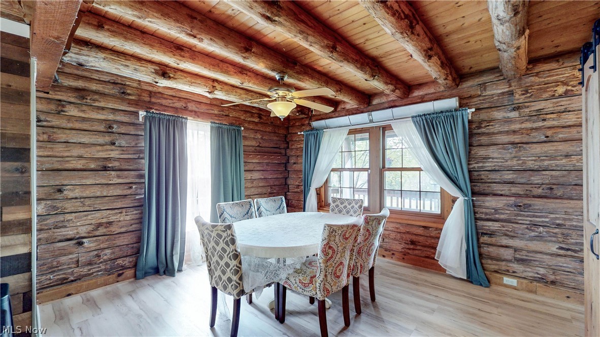BROWNS ADD TO SHERMAN WOOD ESTS LOT 5 - Residential