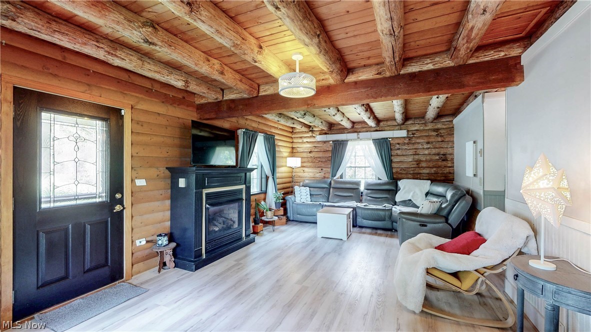 BROWNS ADD TO SHERMAN WOOD ESTS LOT 5 - Residential