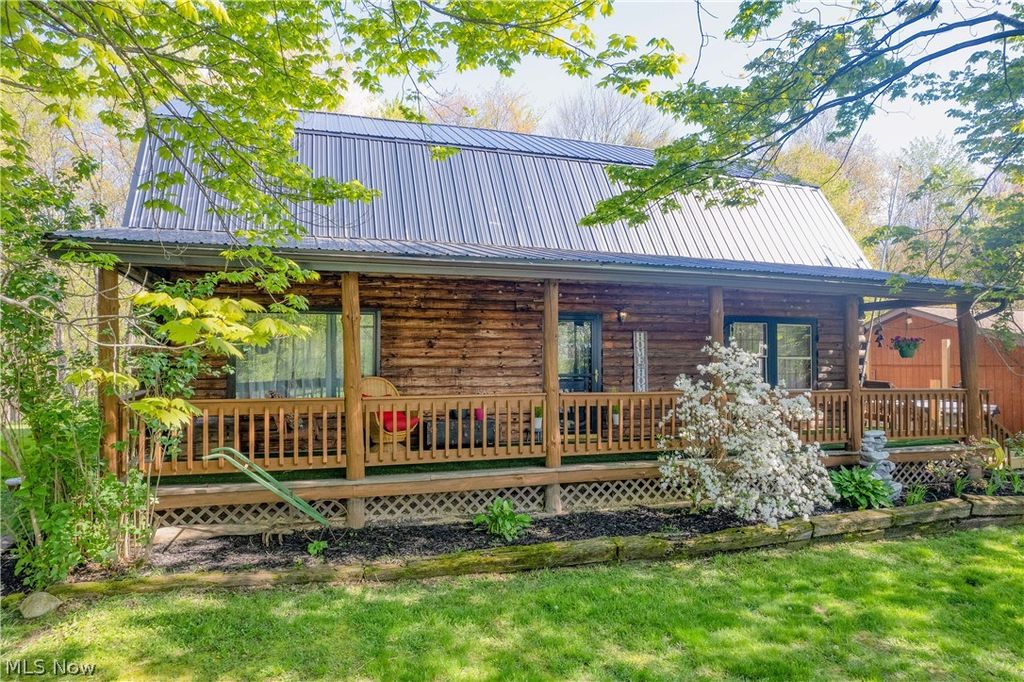 Photo of 4897 Chestnut Drive, Kent, OH 44240 (MLS # 5207778)