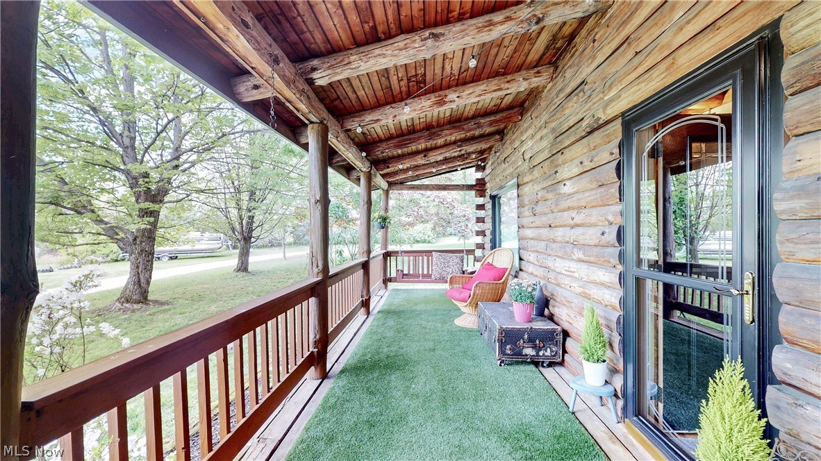 BROWNS ADD TO SHERMAN WOOD ESTS LOT 5 - Residential