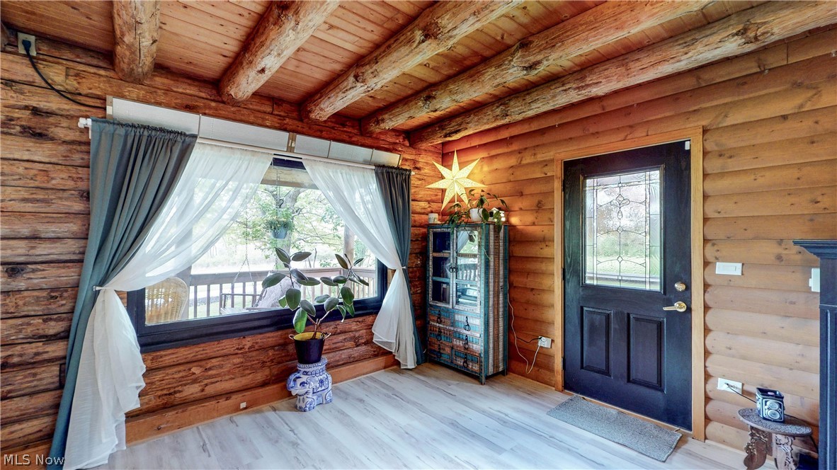 BROWNS ADD TO SHERMAN WOOD ESTS LOT 5 - Residential