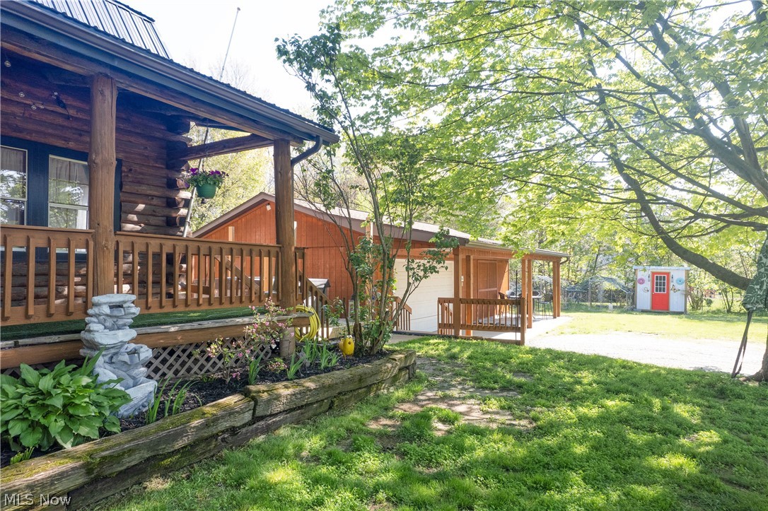 BROWNS ADD TO SHERMAN WOOD ESTS LOT 5 - Residential