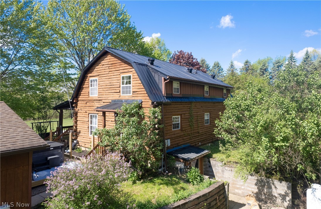 BROWNS ADD TO SHERMAN WOOD ESTS LOT 5 - Residential